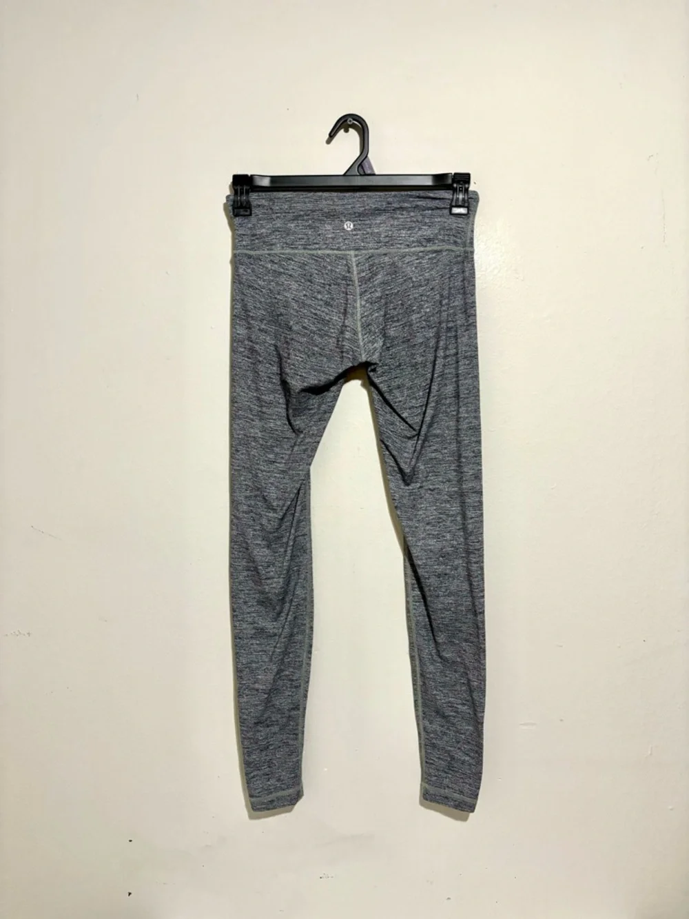Lululemon Gray Heather Align Leggings - Women's Size 6 Pocket